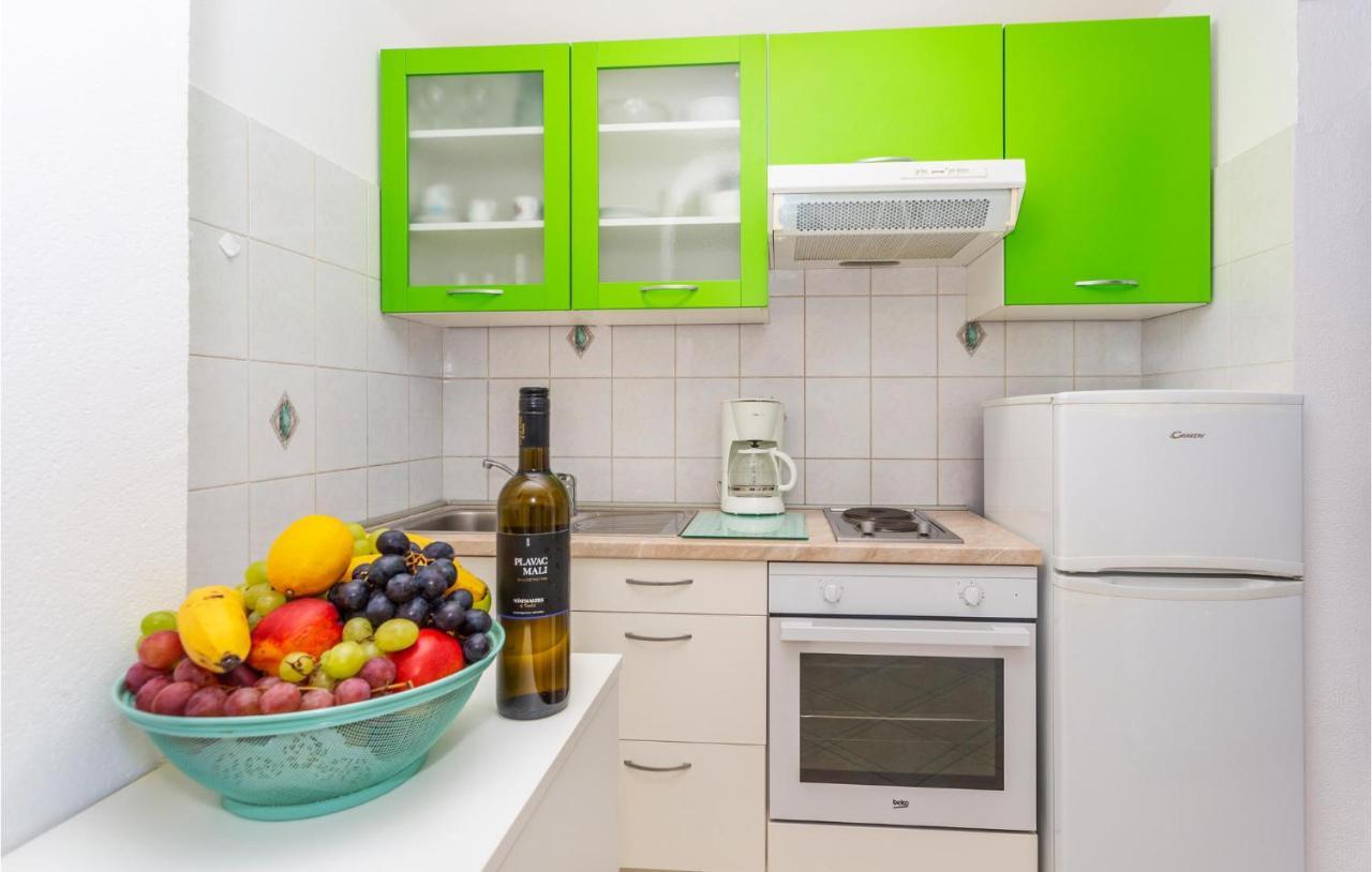 2 Bedroom Cozy Apartment In Omišalj المظهر الخارجي الصورة